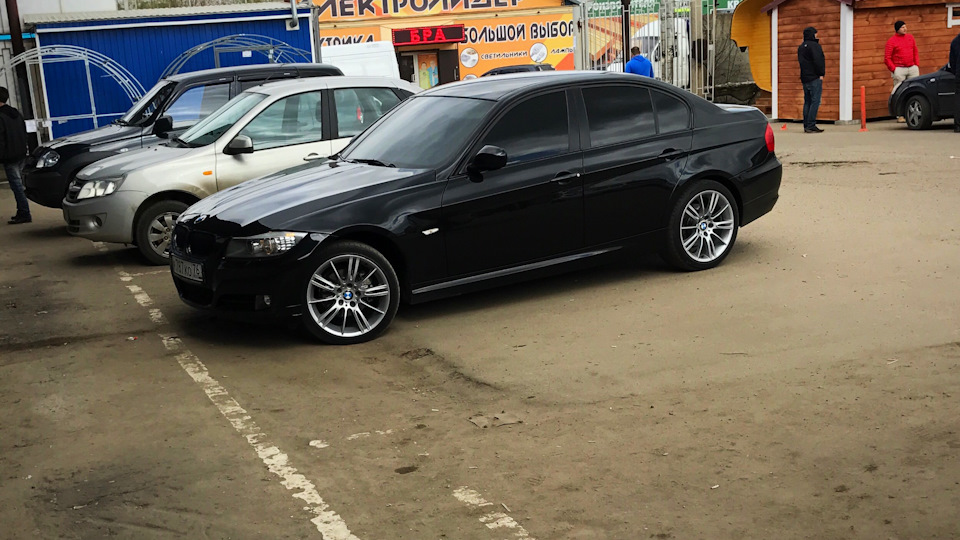 Featured image of post Bmw E90 Drive2 The bmw 3 series was the best sold model in the german s producer history with its production starting in 1975 the 5th generation of the bmw s 3 the e90 was produced in four body options