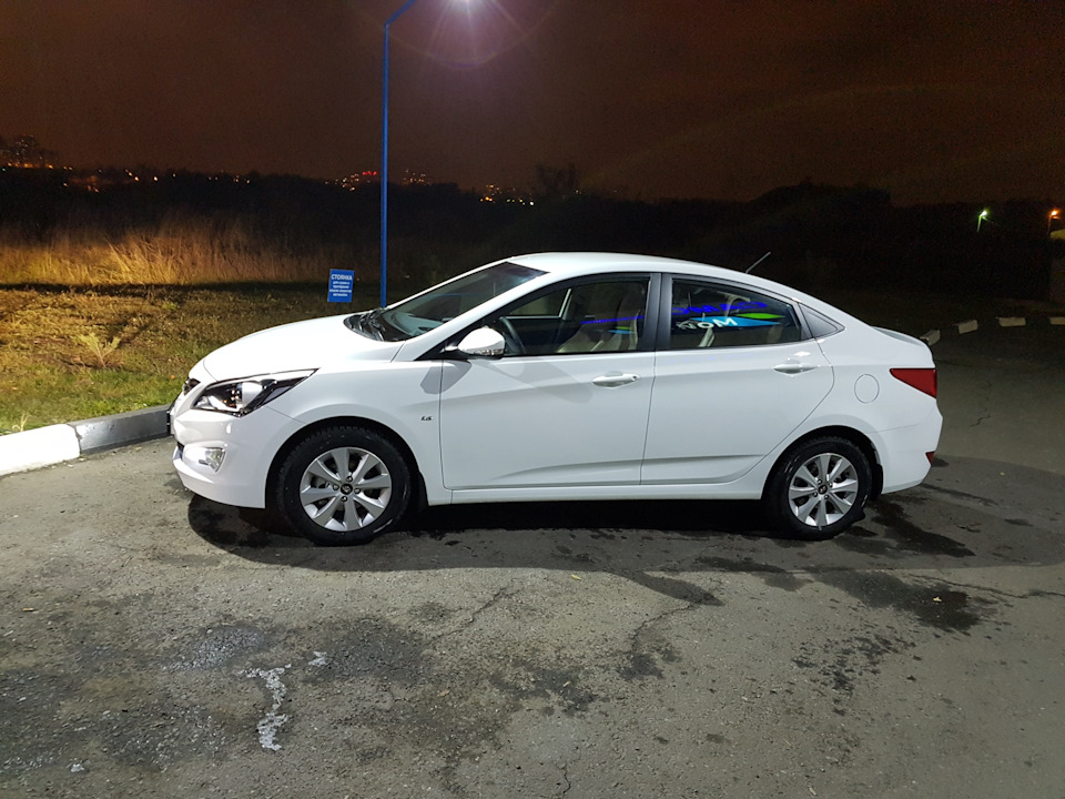 Тонировка — Hyundai Solaris (1G), 1,6 л, 2016 года | тюнинг | DRIVE2