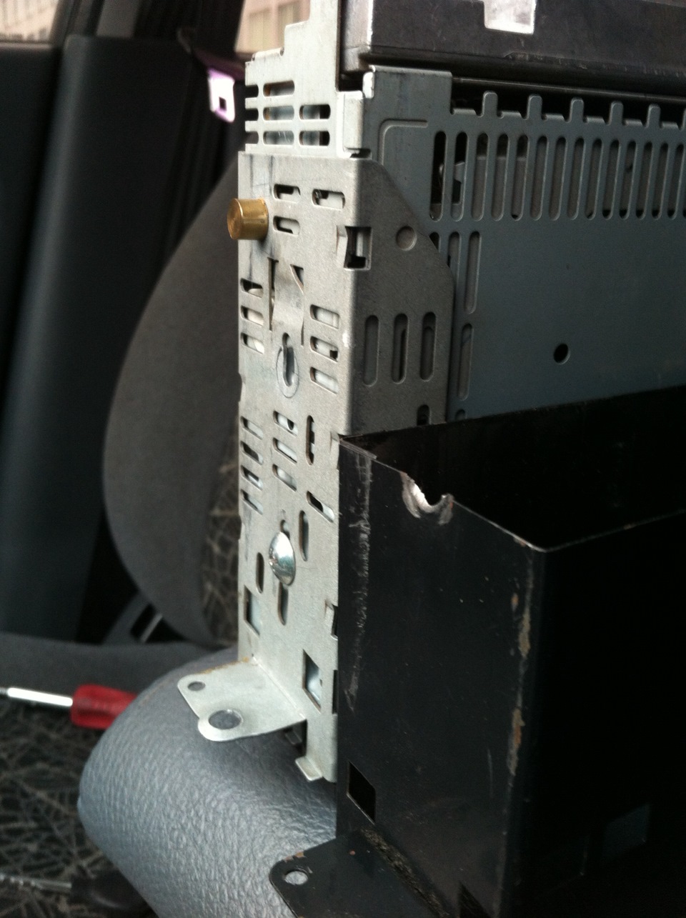 Заменил шахту магнитолы. — Daewoo Lanos, 1,5 л, 2006 года | автозвук ...