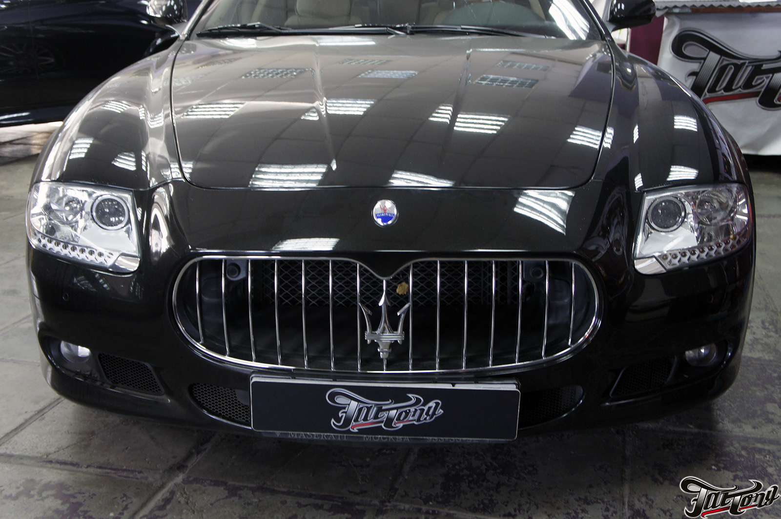 Maserati Quattroporte. Окрас масок фар в черный глянец. — FatTony на DRIVE2