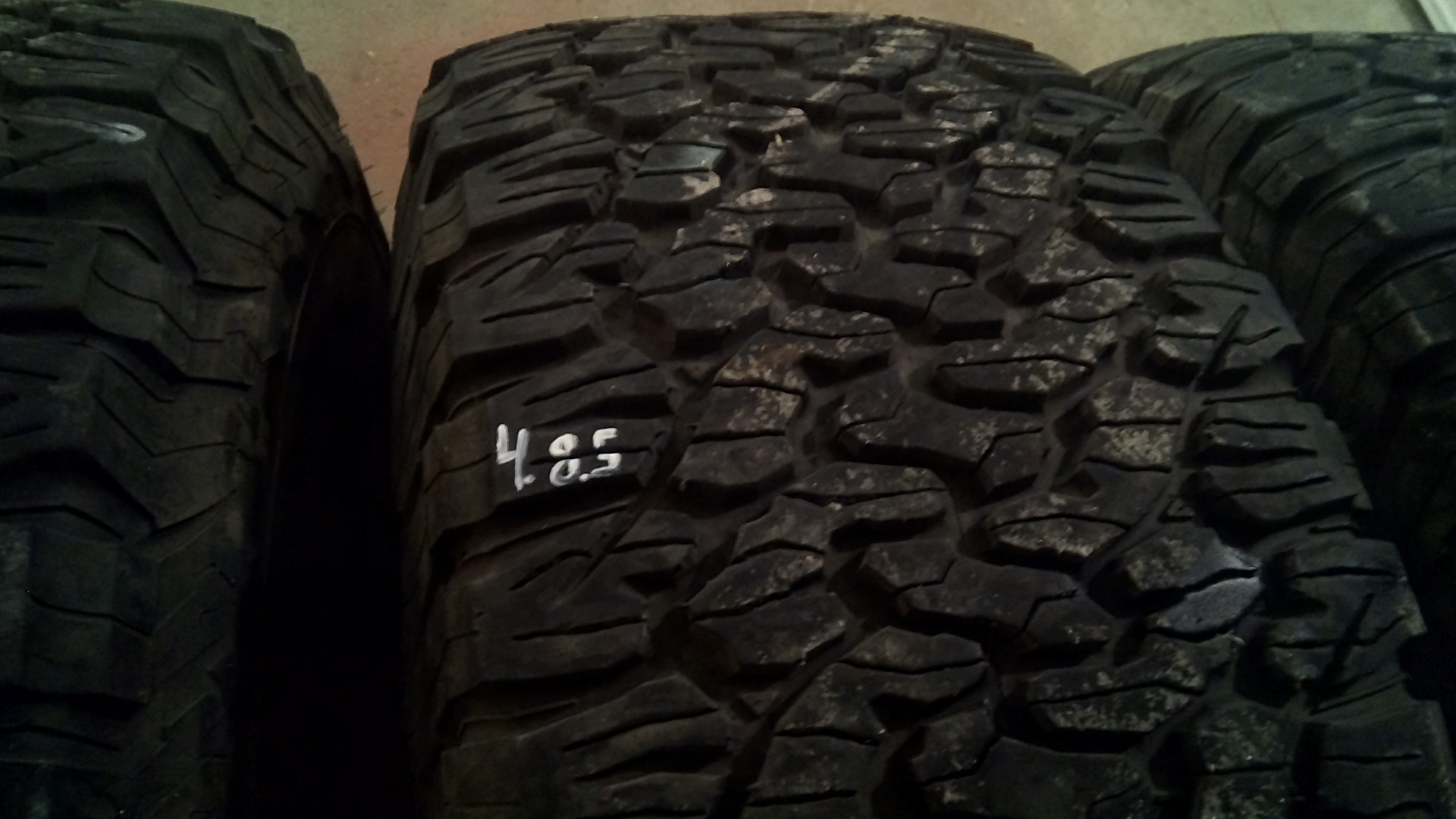 Шины производители отзывы. Патриот BFGOODRICH all Terrain t/a 235/70r16. 215/65 R16 BFGOODRICH all-Terrain t/a ko2 103/100s TL RBL. BFG all Terrain ko2 33*12.5r15 108r TL 836366. Mud-Terrain t/a BFGOODRICH 305/60 r18.