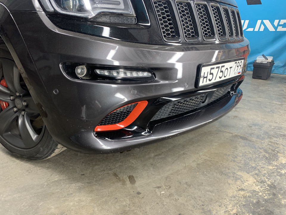 Grand Cherokee srt8 карбоновые накладки