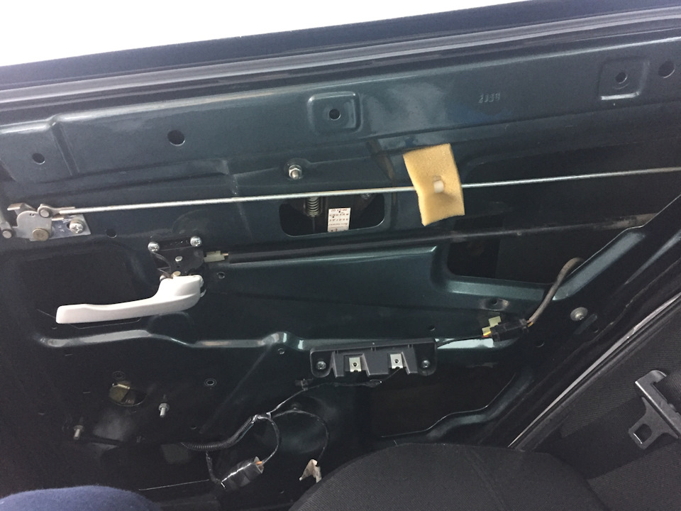 Установка задних эсп — Lada Приора седан, 1,6 л, 2009 года | своими ...