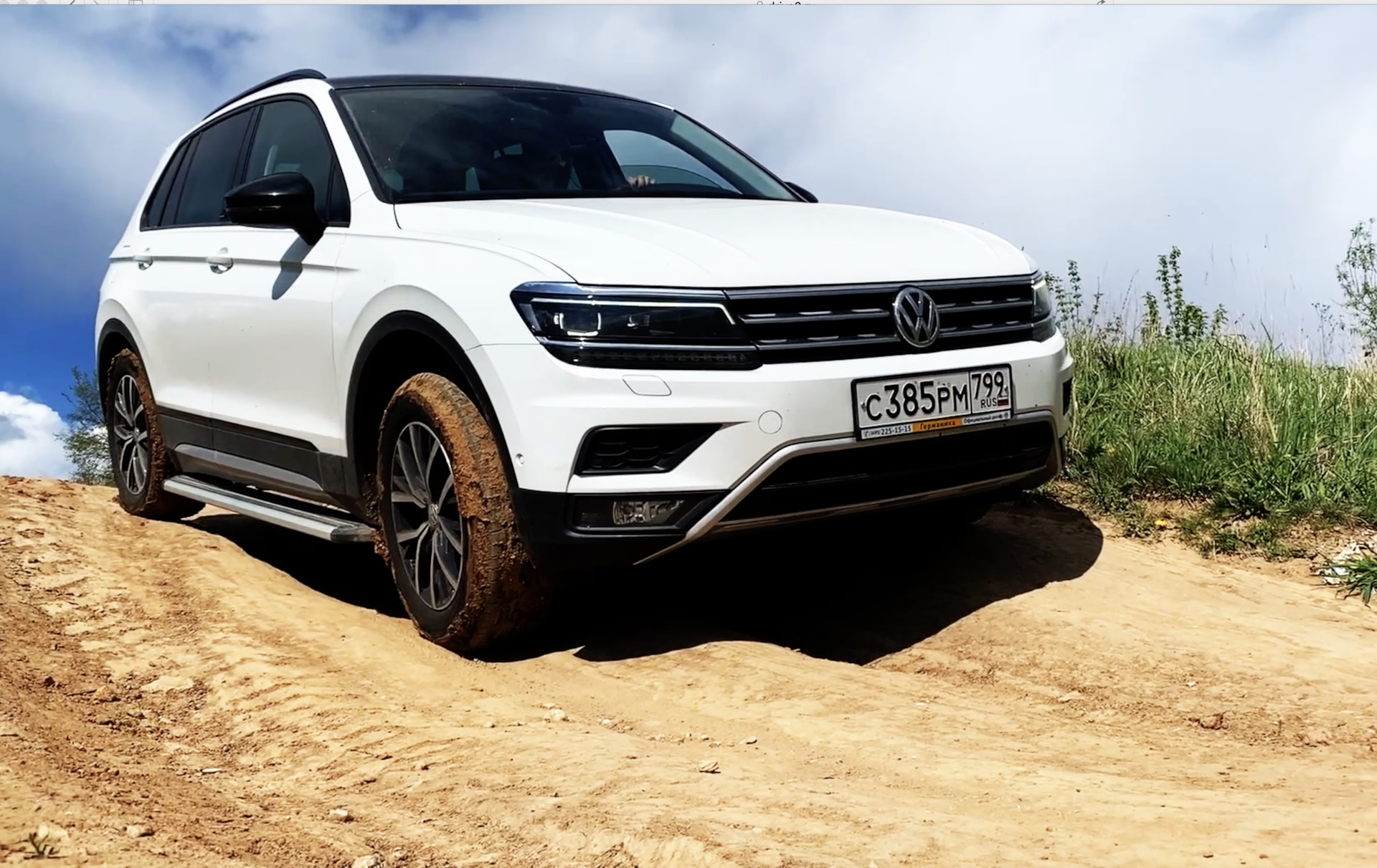 Фольксваген тигуан 2019. Tiguan 2 оффроад. VW Tiguan Offroad 2015. Тигуан Фольксваген Offroad. Фольксваген Тигуан оффроуд.