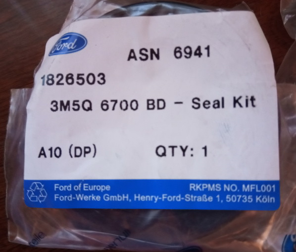 сальник 1 — Ford Galaxy (Mk III). Запчасти на фото: 1826503, 3M5Q6700BD