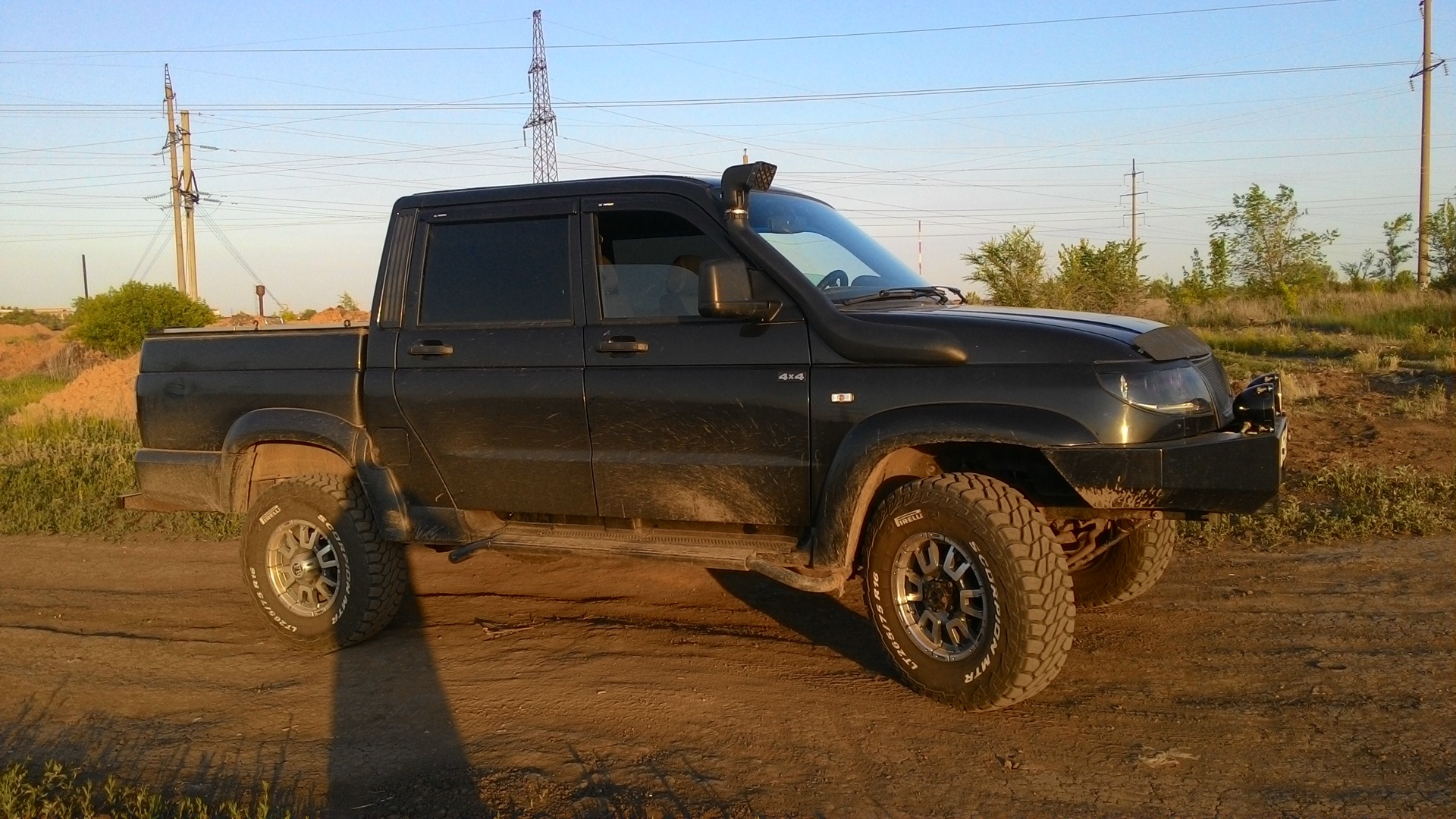 Toyota hilux 200. Форд рейнджер 2. Great wall wingle 2012. Ford ranger 2010. Уаз патриот пикап 2020.