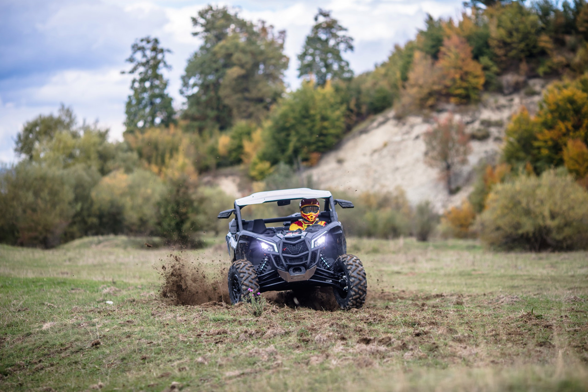 Maverick x3 Apache Backcountry