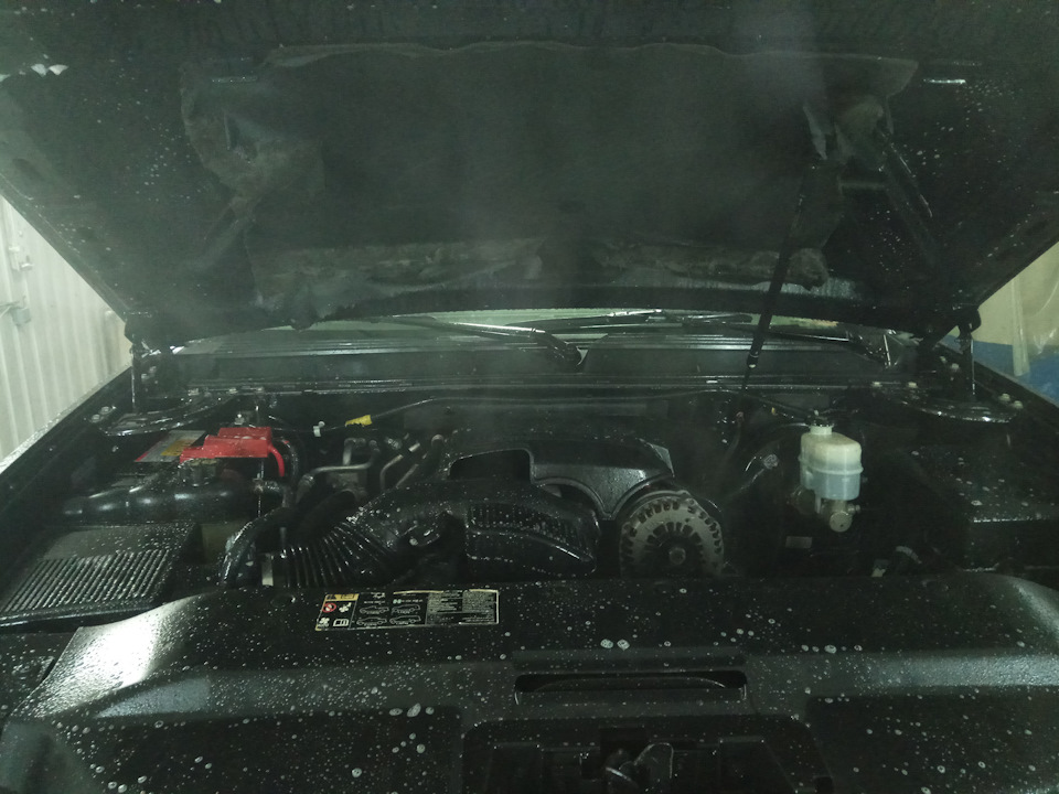 1ab9af5s 960 кадиллак эскалейд где номер двигателя