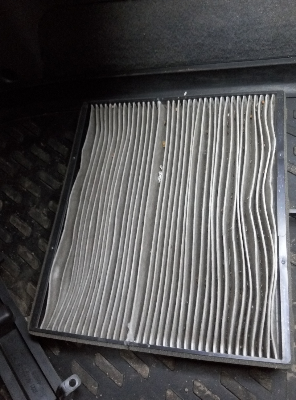 Замена воздушного фильтра и фильтра салона — Chevrolet Lacetti 5D, 1,4 ...