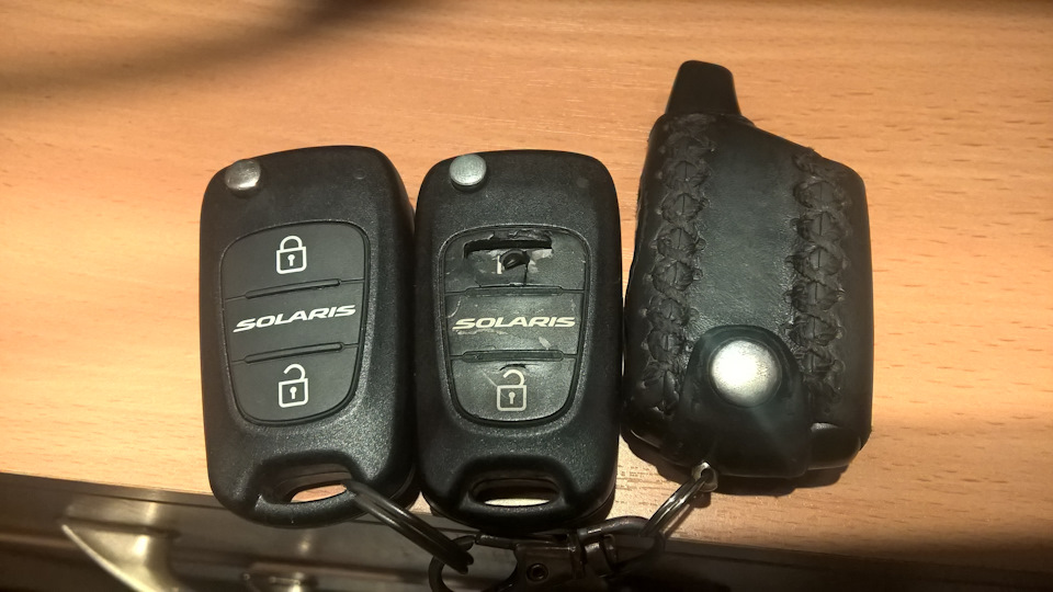 Серая полоса. Кончился штатный брелок. — Hyundai Solaris, 1,6 л, 2011 ...