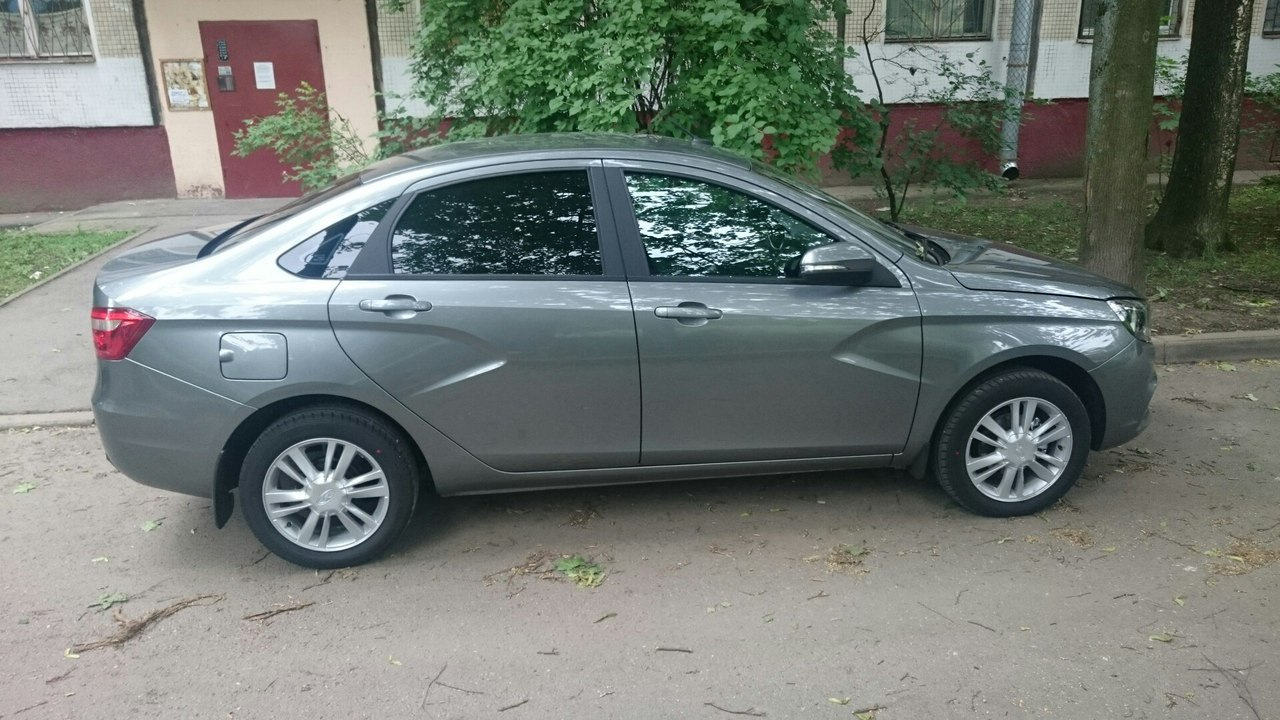 «Lada Vesta sport мокрый асфальт» — создано в Шедевруме