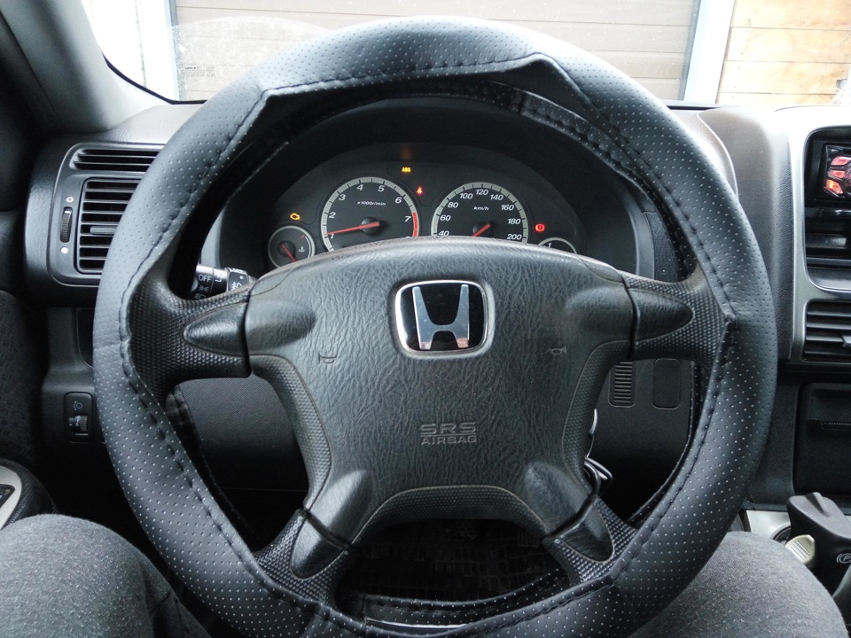 Honda crv руль. Руль Honda CRV 2. Руль Honda CRV 1997. Оплётки на руль Honda CRV rd1. Руль Хонда СРВ 2.