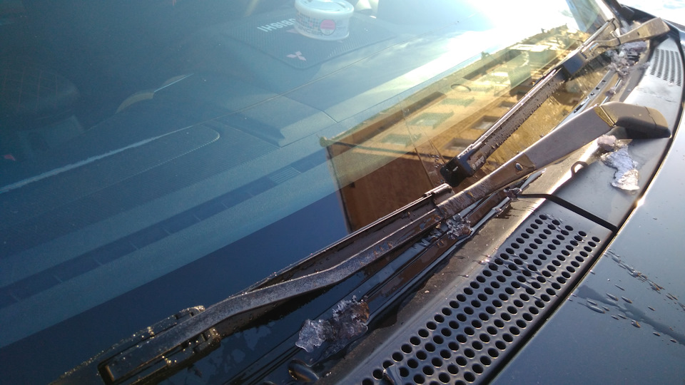 Щетки стеклоочистителя mitsubishi pajero sport 2. Задний дворник паджеро 4. Дворник паджеро спорт 3. Поводки на дворники паджеро спорт 3. Дворники паджеро спорт.