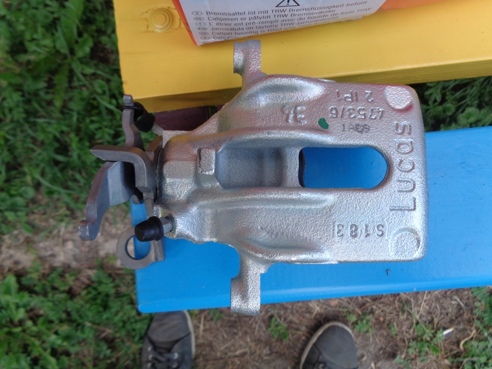 Здт на ваз 2109. Задние тормоза ваз 2114. Задние дисковые тормоза на ваз 2114. Задний суппорт ваз 2114. Задние суппорта 2114.