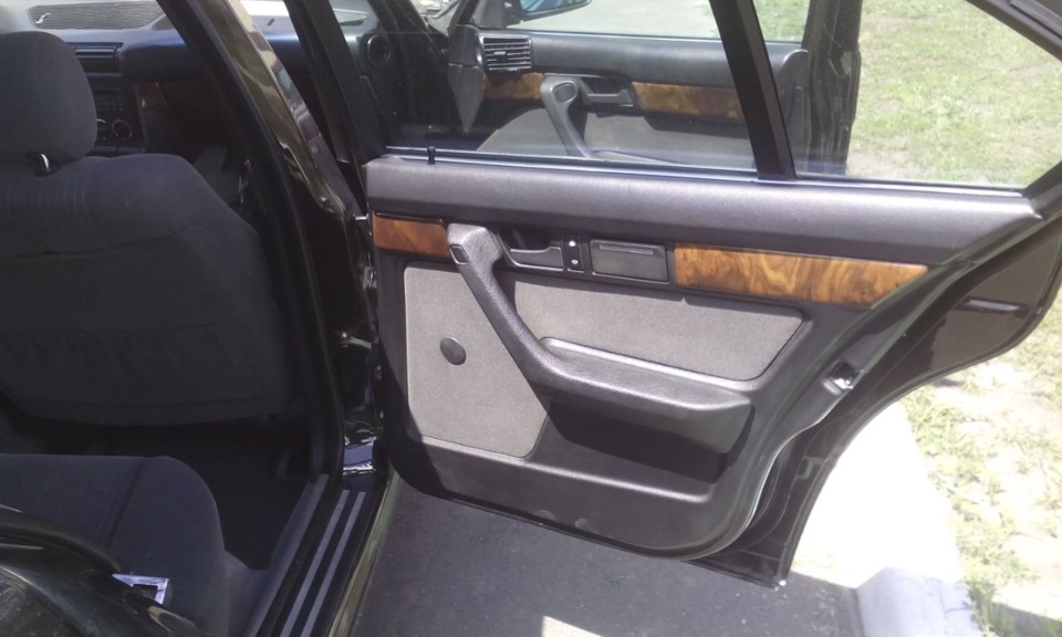 Фото в бортжурнале BMW 5 series (E34)