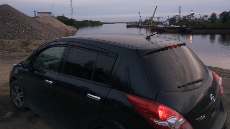 жуткий расход топлива! — Nissan Tiida (1G), 1,5 л, 2008 года ...