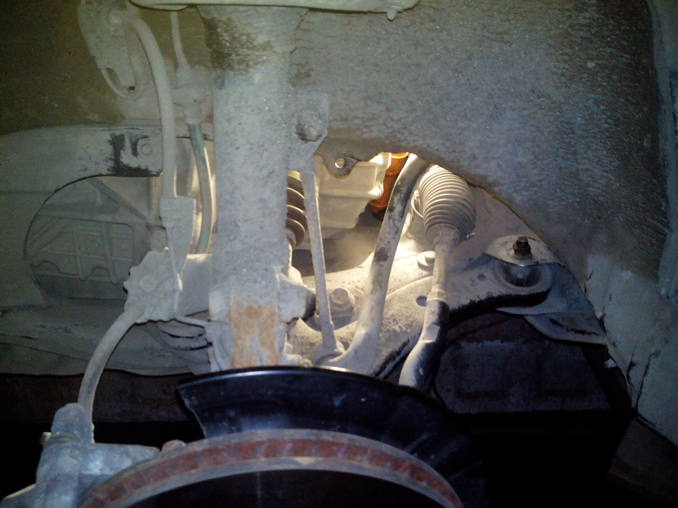 Достала грязь под капотом — Toyota Camry (XV50), 2,5 л, 2012 года ...