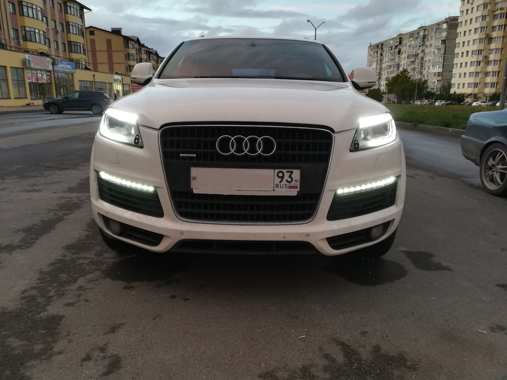 Не работает фара audi q7