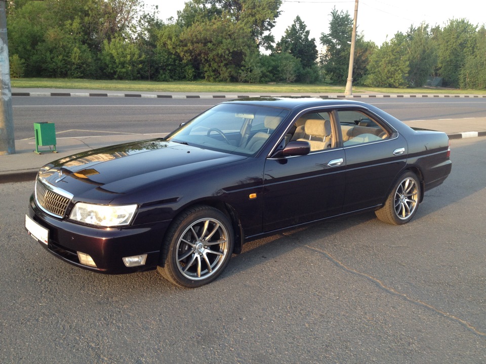 Ниссан лаурель замена. Nissan Laurel c35. Nissan Laurel 35. Nissan Laurel 2000 2.5. Ниссан Лаурель 35 медалист.