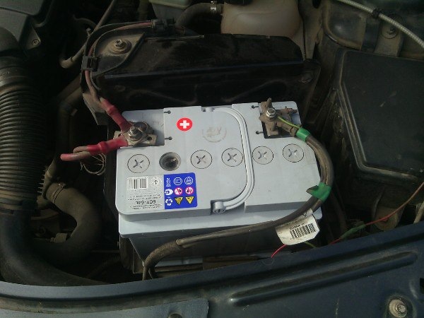 Новый аккумулятор — Renault Logan (1G), 1,6 л, 2008 года | расходники ...