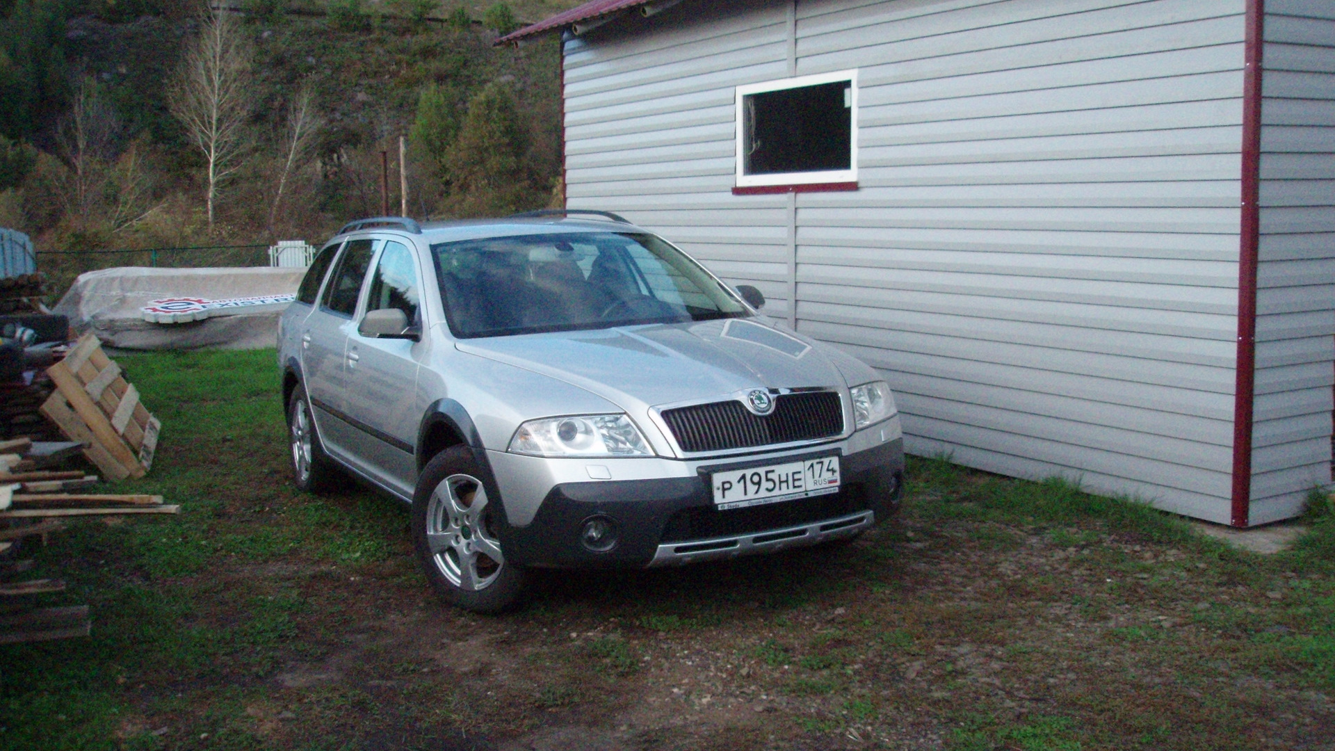 Skoda Octavia Scout антенна