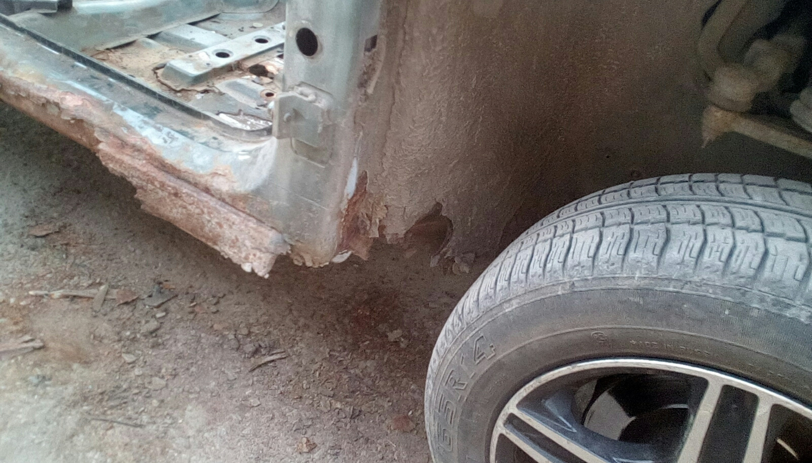 Коррозия металла — Lada 21104, 1,5 л, 2004 года | своими руками | DRIVE2