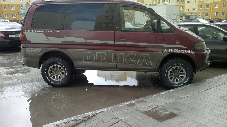 Mitsubishi Delica