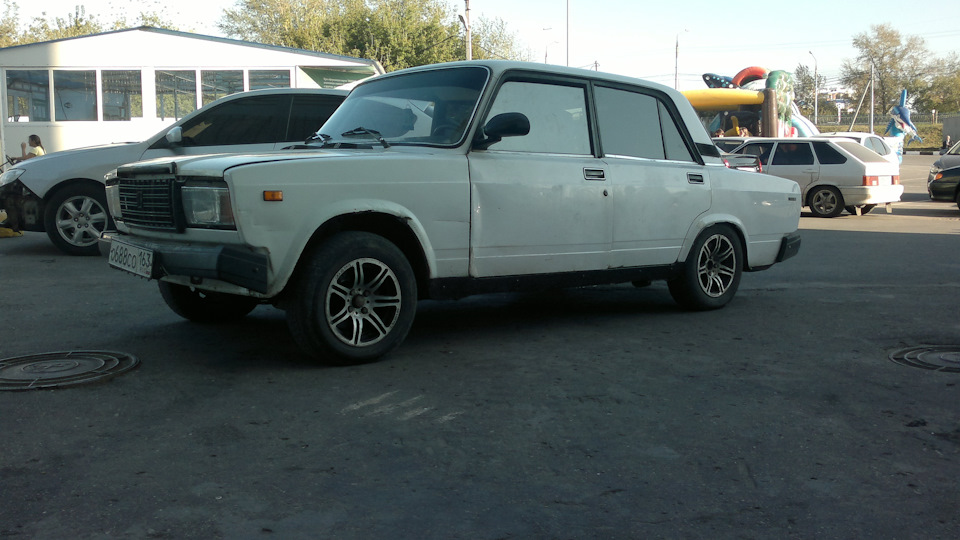 Lada 2107 White Beauty Of Shit