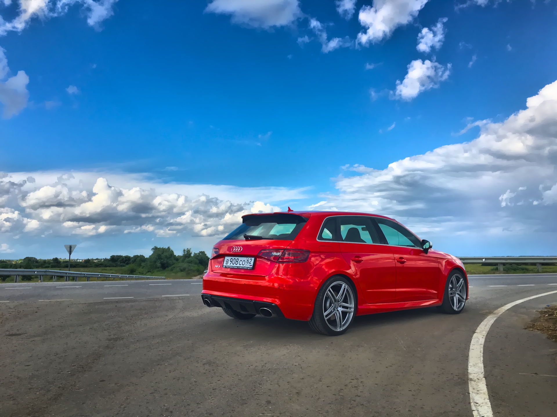 Audi rs3 8va Winter. Rs3 Донецк Drive 2. A3 8va r19.