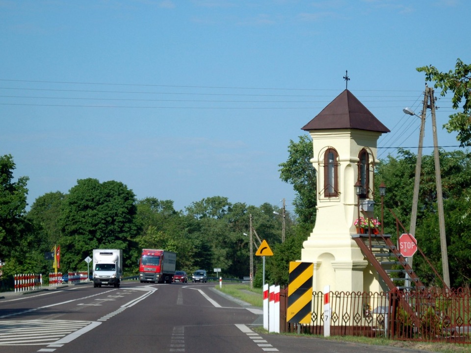 Село прямо. Соколув-Подляски. Польский поселок в Калуге.