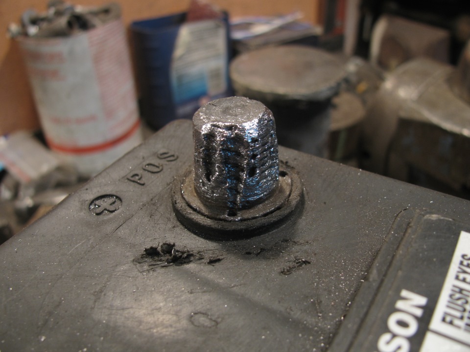 1b50e86s 960 Как паять клеммы аккумулятора батарейкой