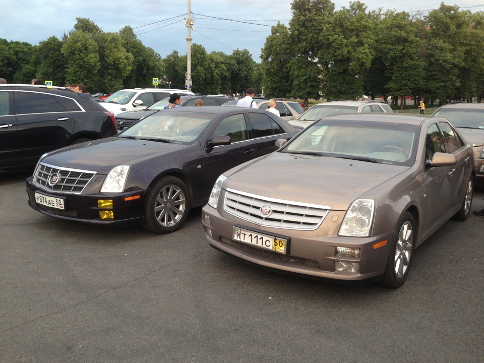 Cadillac STS 4 6 2008