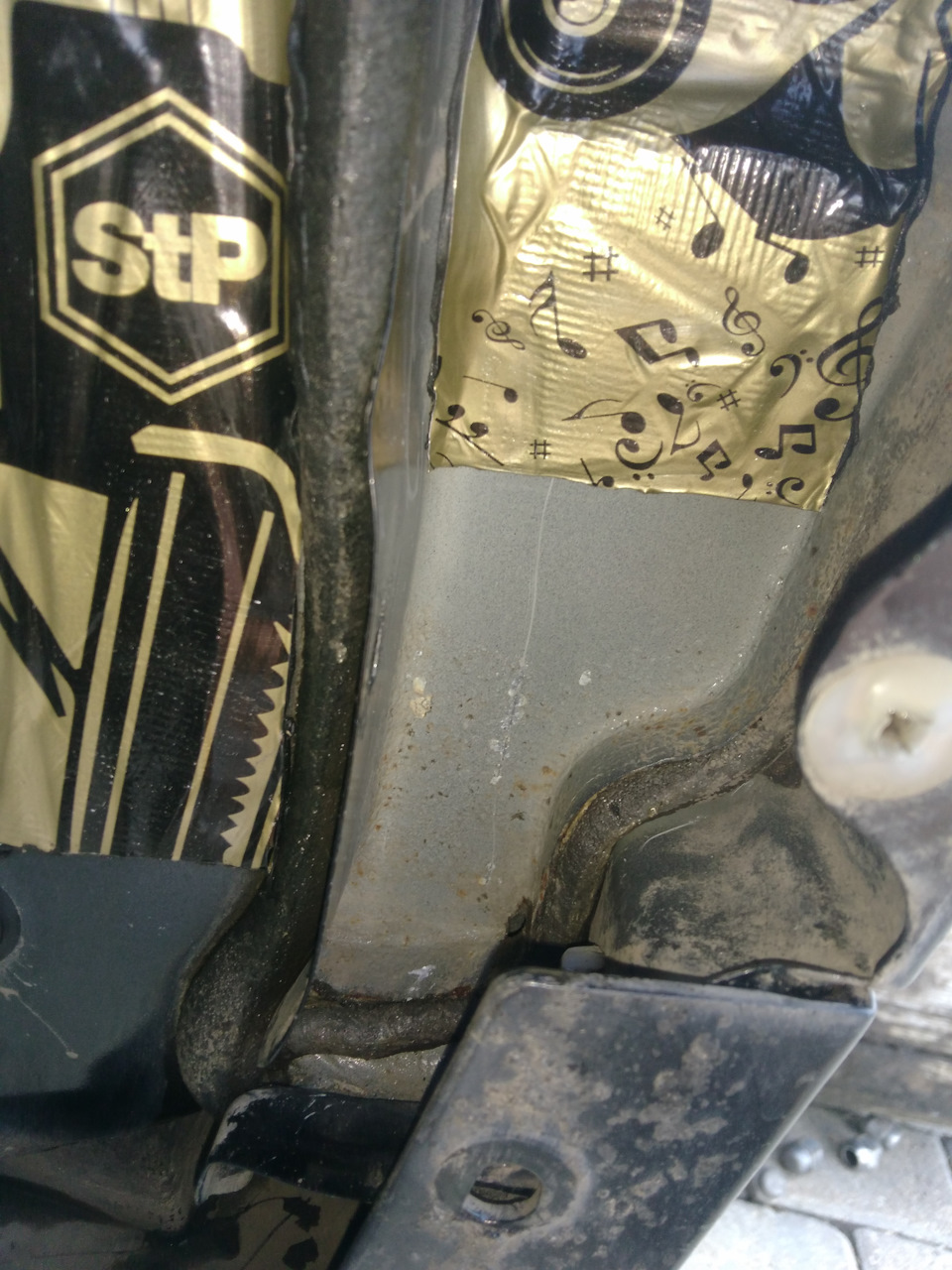 Шумоизоляция арок снаружи — Nissan Teana (J32), 2,5 л, 2012 года ...