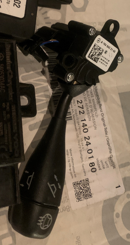 Запчасти на фото: A2721402401. Фото в бортжурнале Mercedes-Benz S-Class (W221)