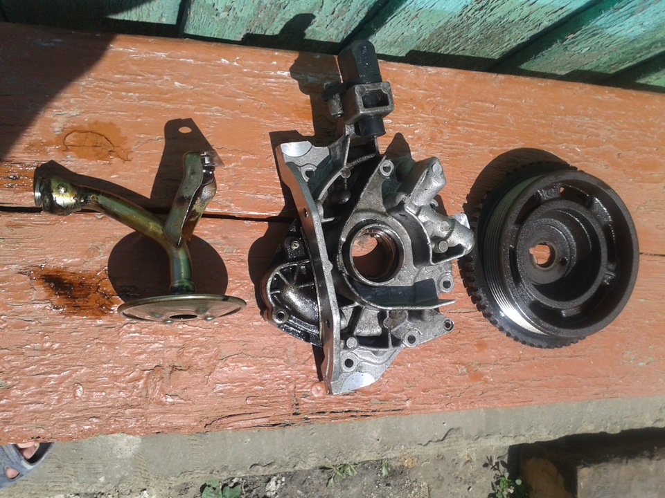 Замена переднего сальника каленвала и крабов — Lada 2115, 1,5 л, 2002 ...