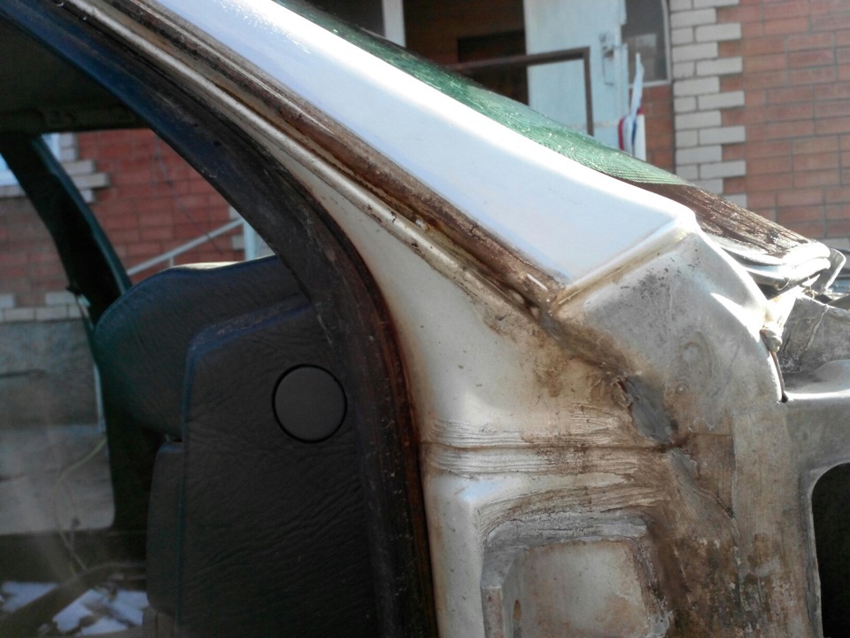 Молдинг крыши — снятие — Audi 100 (C3), 2,2 л, 1988 года | кузовной ...