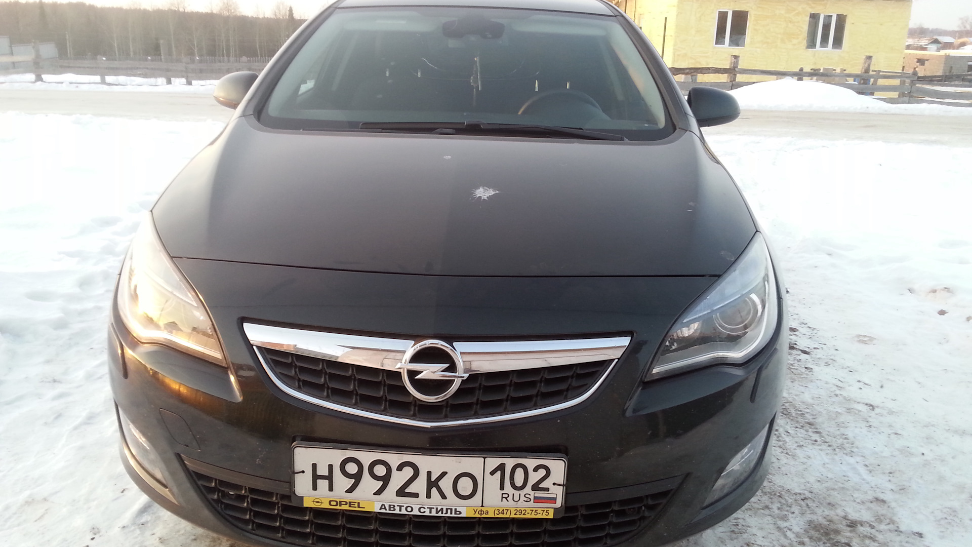 Opel Astra J 1.6 бензиновый 2011 | Чёрный хэтчбэк на DRIVE2