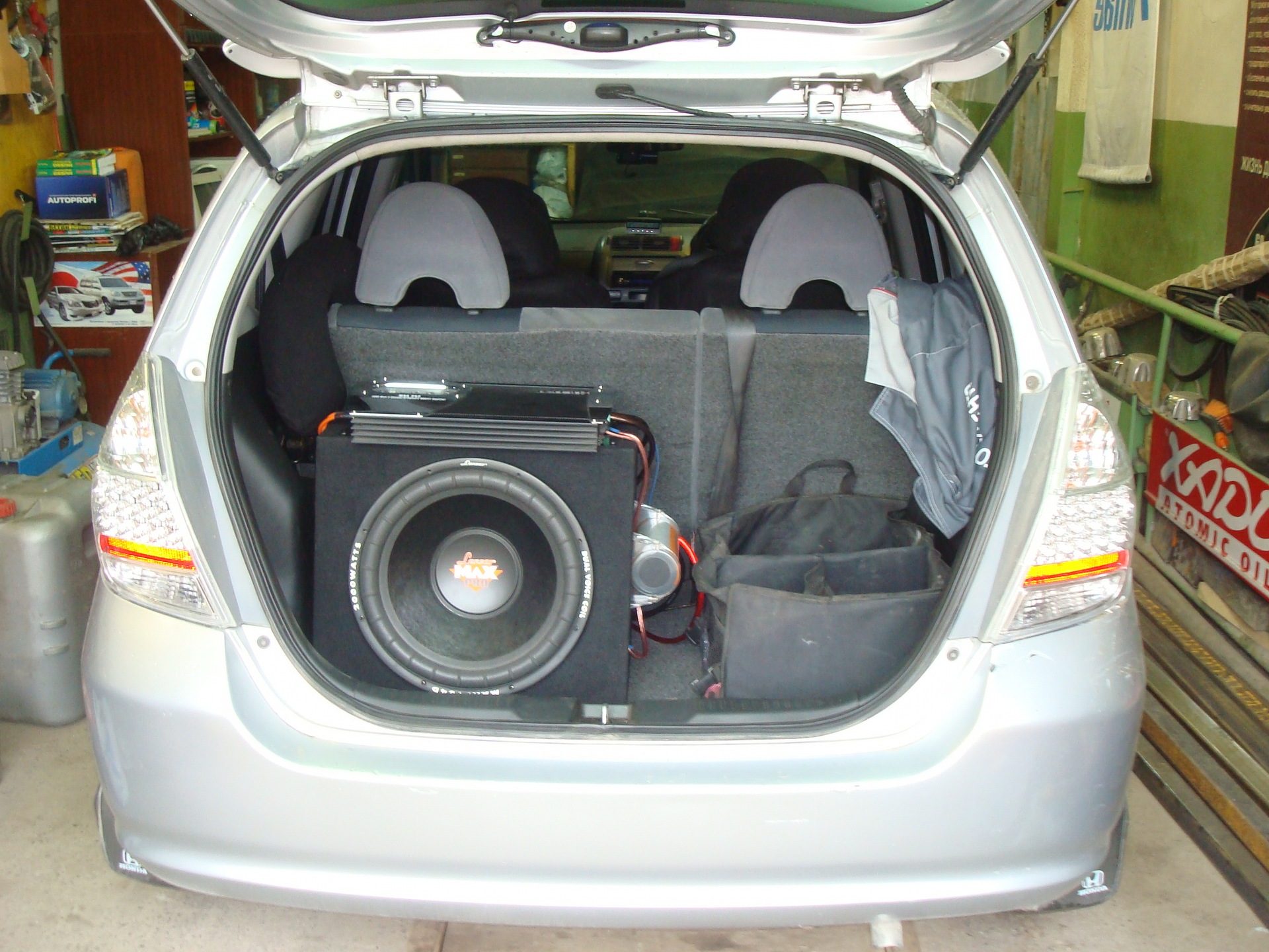 Honda best sale fit subwoofer