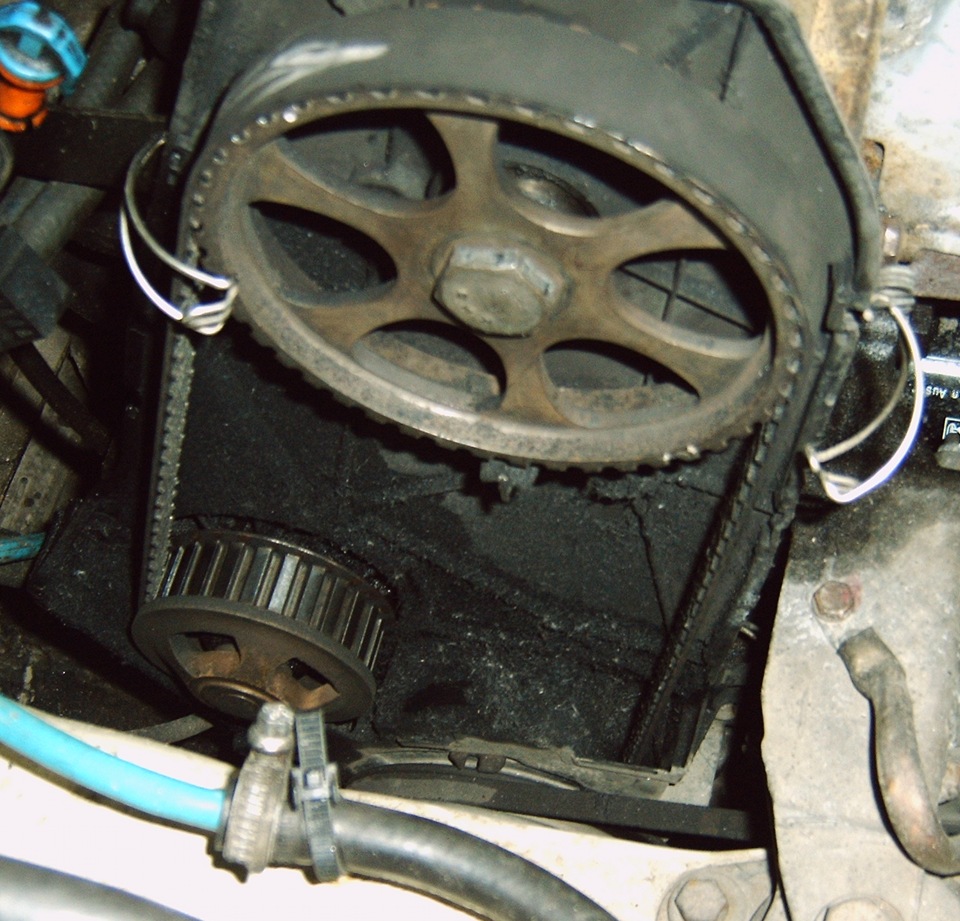 Застучал — Volkswagen Polo Mk2, 1,3 л, 1988 года | поломка | DRIVE2