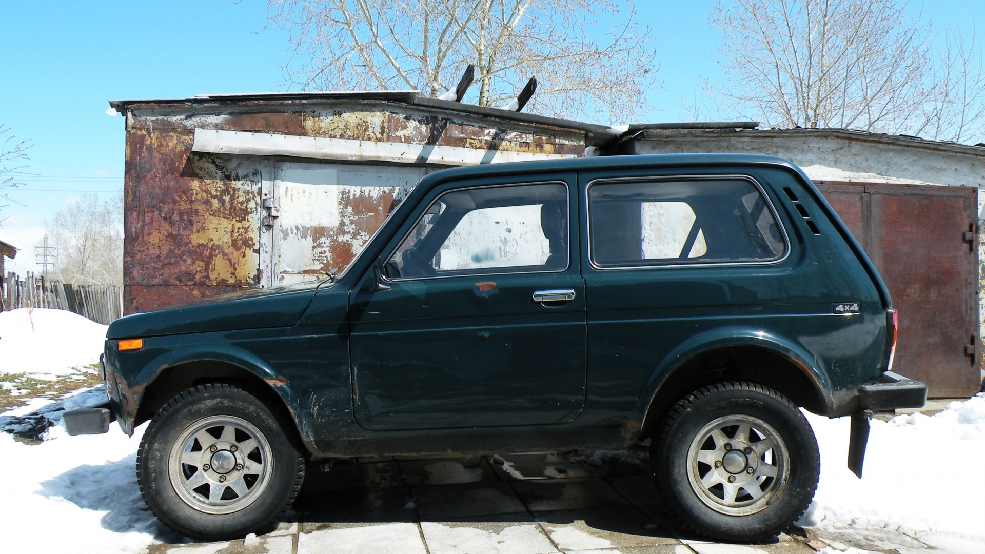 Lada 4x4 3D 1.7 бензиновый 2004 | цвет мурена)) на DRIVE2