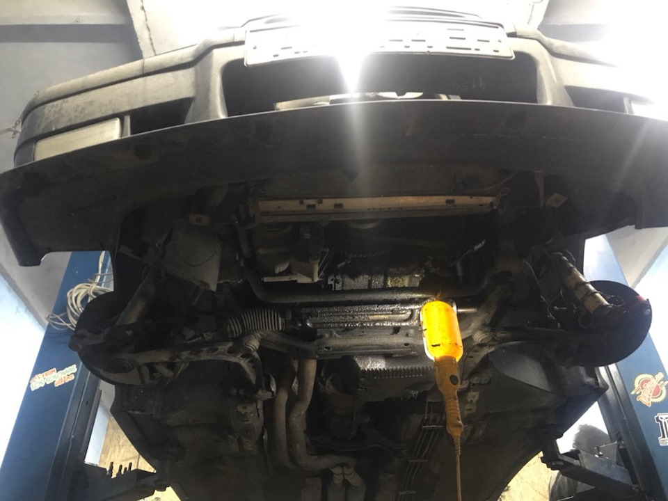 Увеличение выворота, мини видос, открытие капота. — BMW 3 series Coupe ...