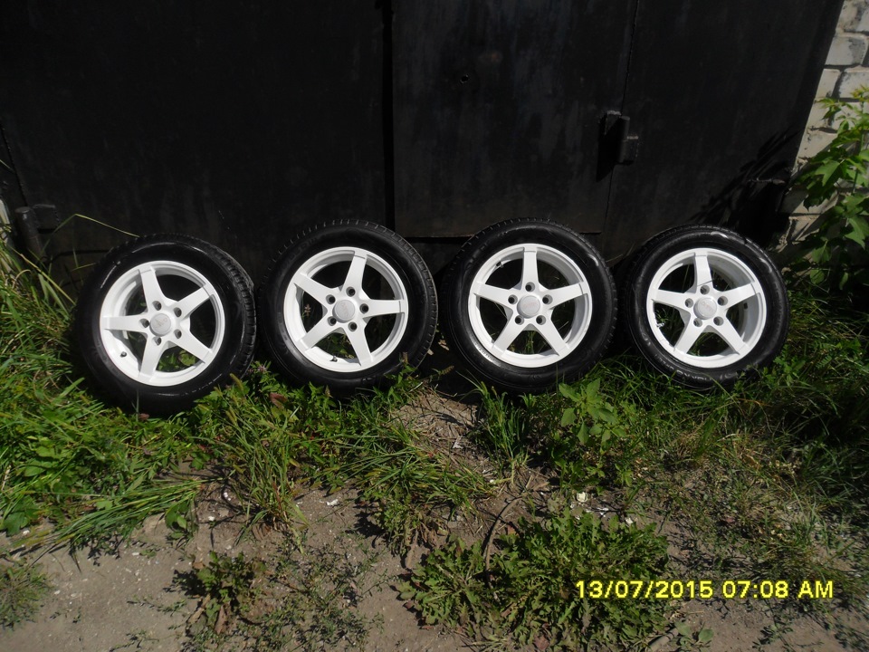 Диски с резиной на Москвич — ИЖ Москвич 412, 1,5 л, 1974 года ...