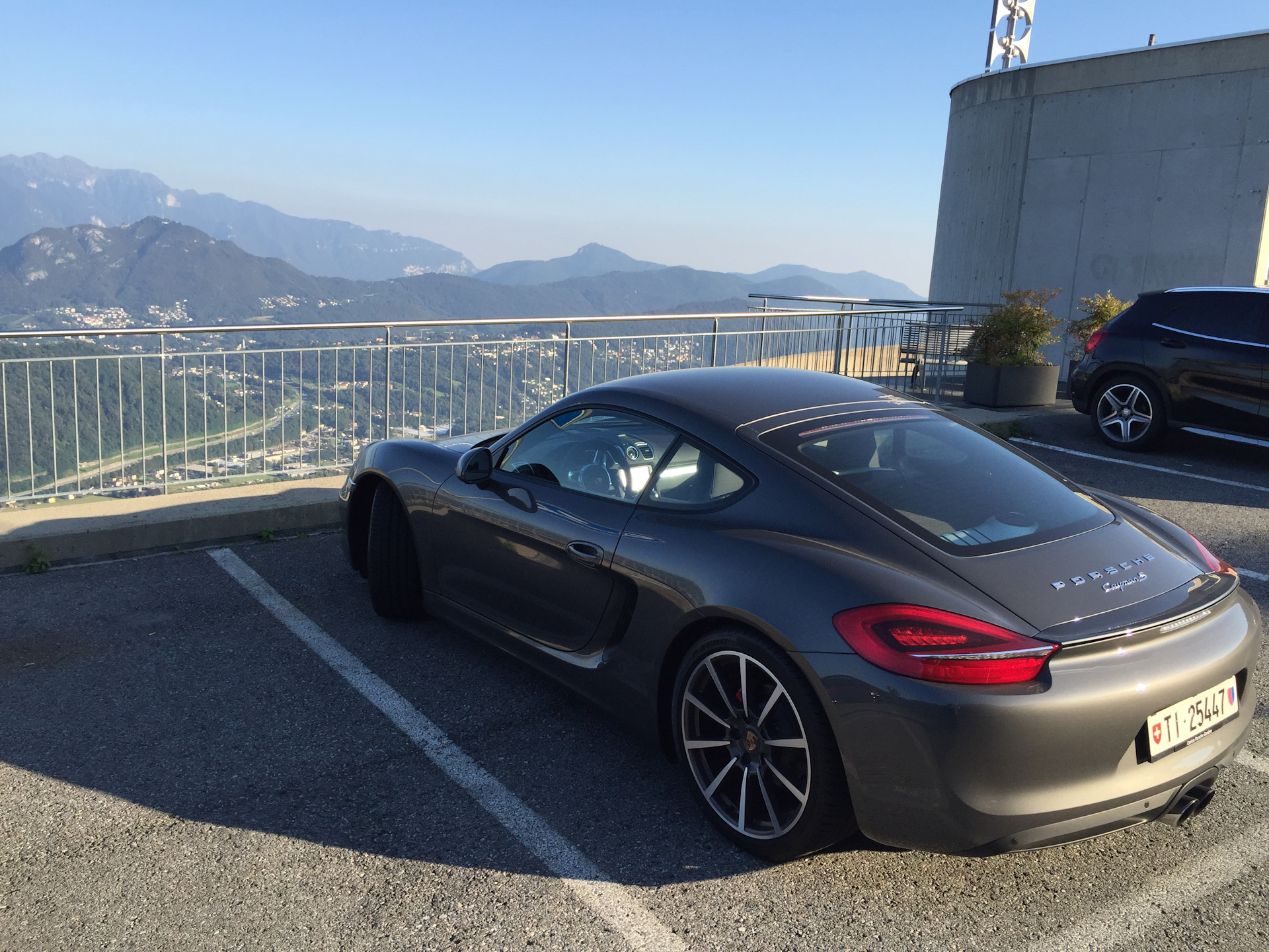 Porsche Cayman Brown