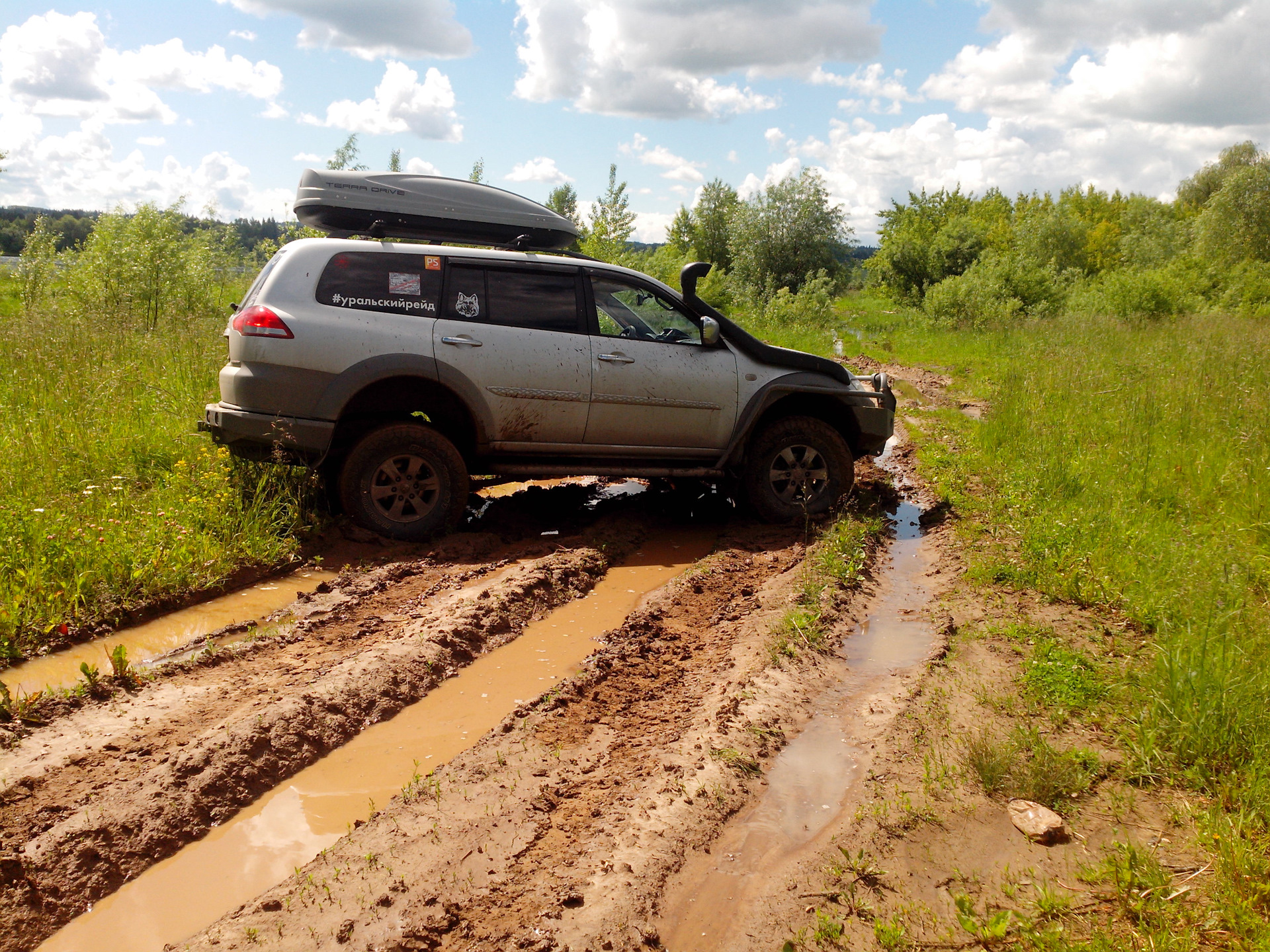 Расход паджеро спорт 2.5