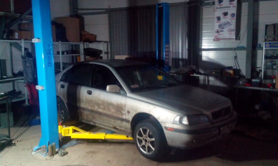 Операция "переТРУБАция" — Volvo S40 (1G), 1,9 л, 1997 года | своими ...
