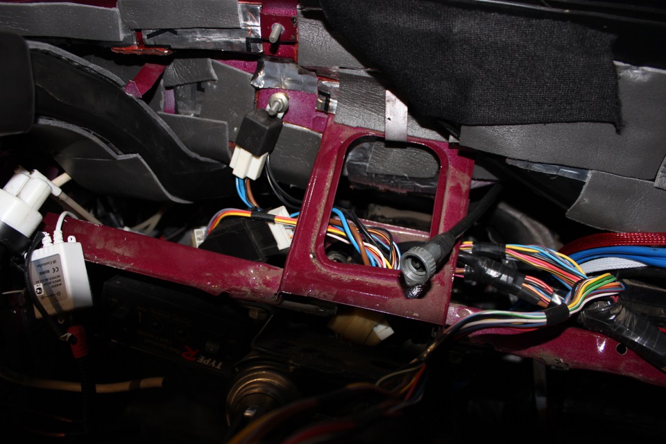 ваз 2114 проводка под панелью. проводка ваз 2101 под панелью. проводка ваз 2108. салонная проводка ваз 2110. ваз 2114 под торпедой.