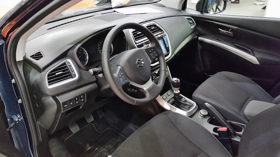 Авто сузуки сх4 с кросс