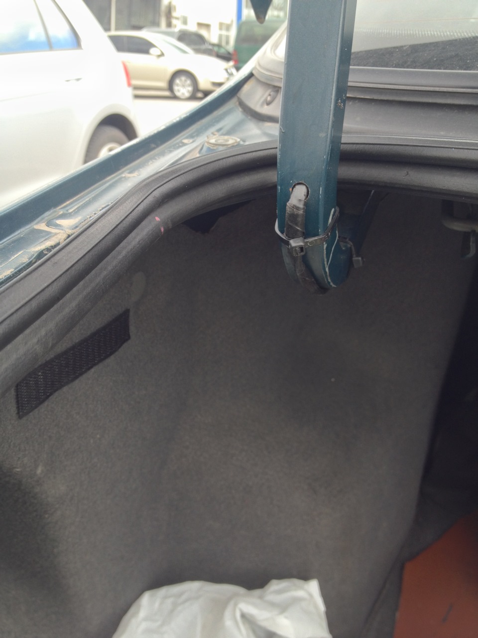 индикация перегоревшей лампочки задних фонарей №3 — Mazda 626 IV (GE ...