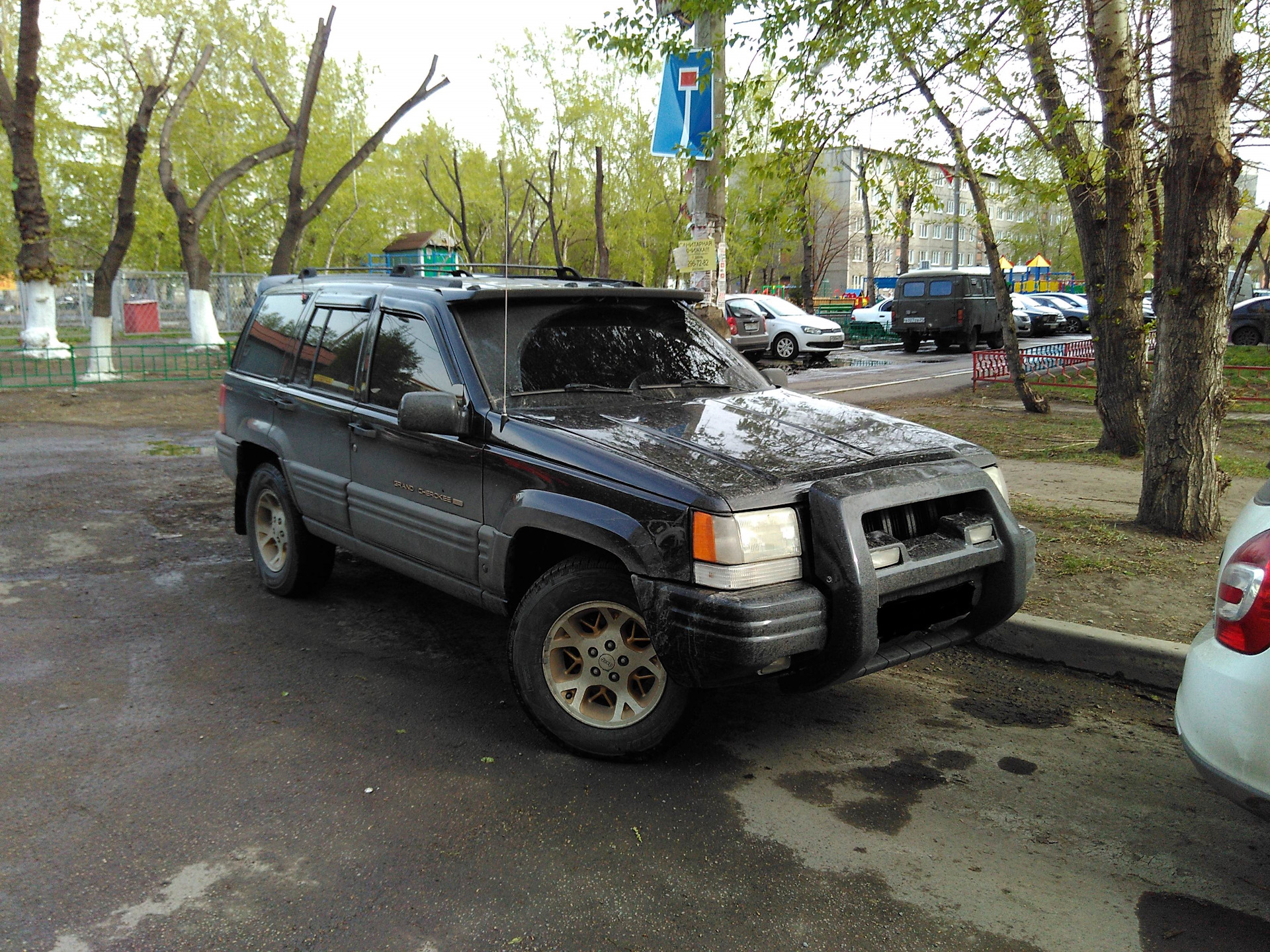 Jeep Grand Cherokee 1996 с кенгурятником