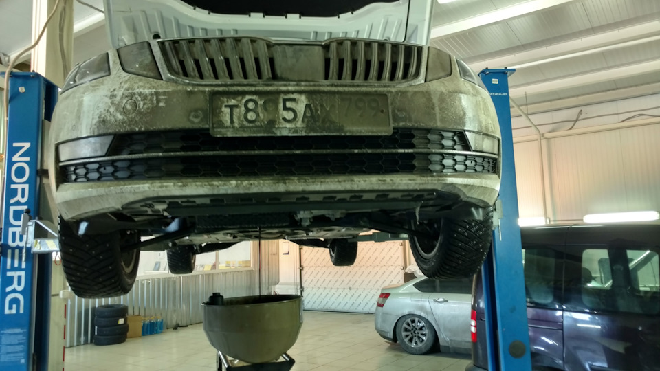 ТО 0.5. Замена масла. Снова залито масло Shell Helix Ultra 0W-30 ECT C2 ...